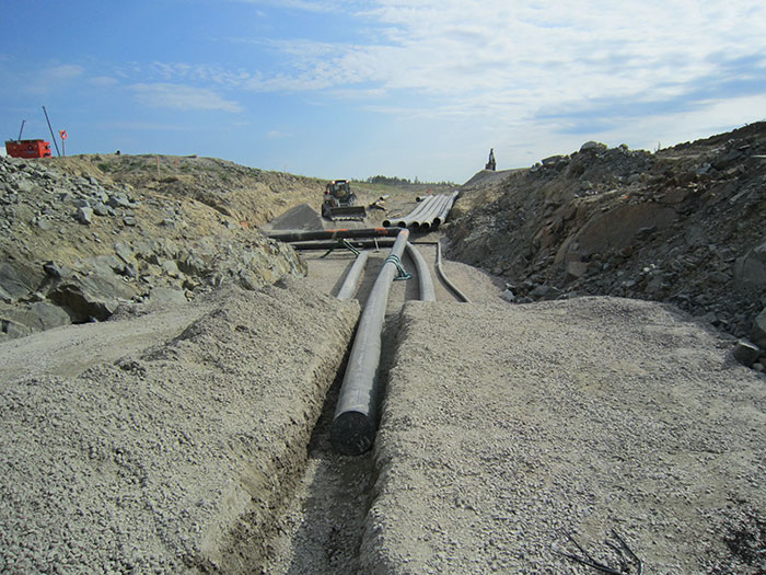 Need help when laying pipeline?  Contact Double T Dirtworx for any project in Alberta or British Columbia.